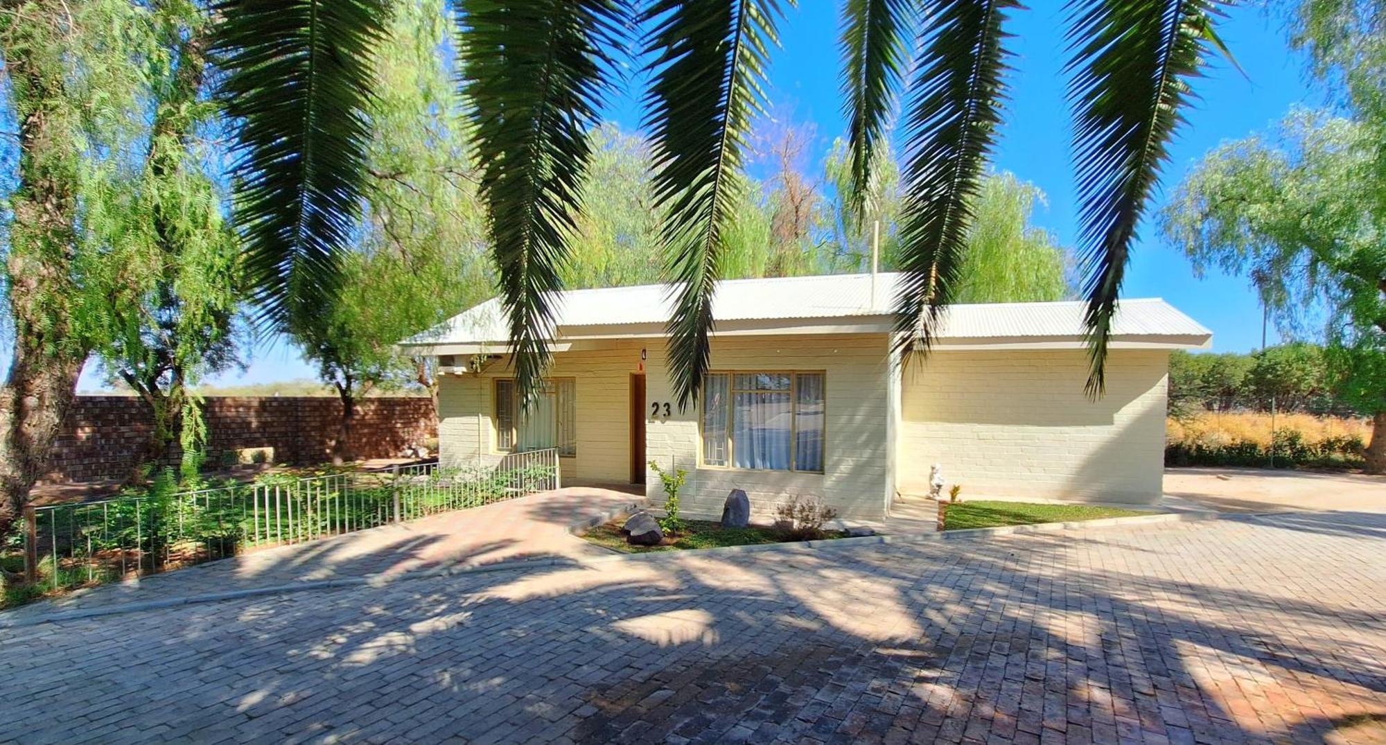 East Gate Rest Camp Apartment Buitepos Exterior photo